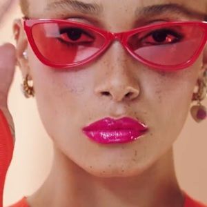 Meet your Posher, Hayley